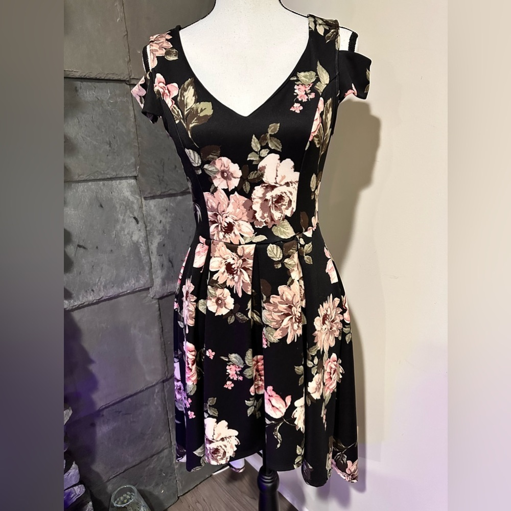 Charlotte Russe High Low Swing Dress - Picture 2 of 7